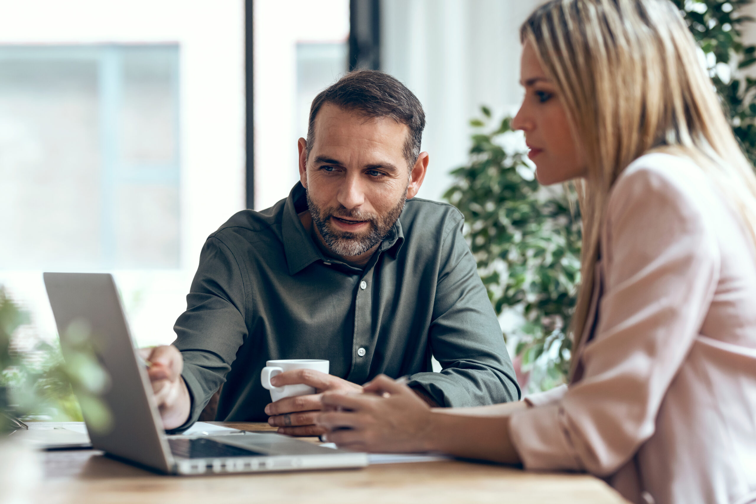 Webinar: KI bygget for kontroll, ikke hype: Praktiske bruksområder innen finans